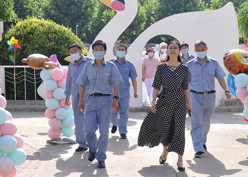 SBOBET利记幼儿园发展 “喜迎二十大 童心向将来”儿童文艺汇演——公司辅导参与慰问