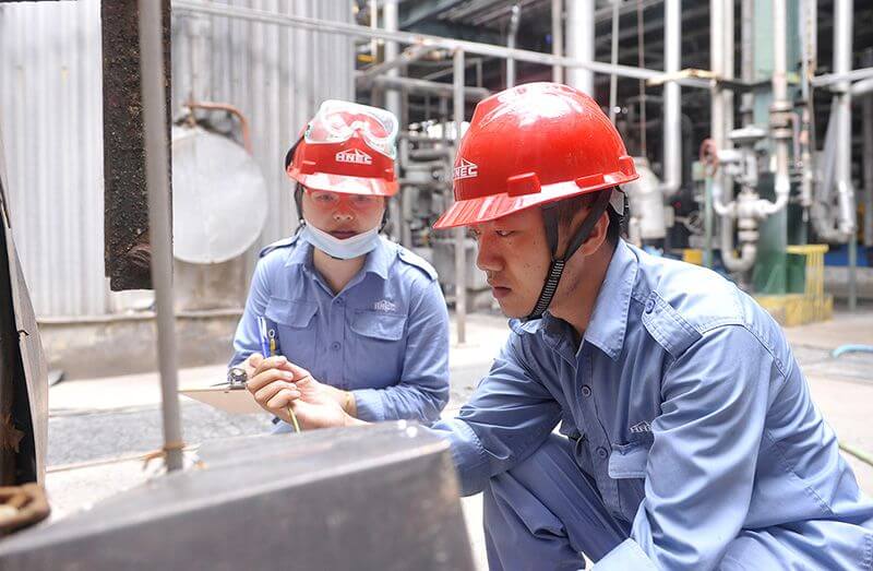 濮阳园区：狠抓雨季“三防” 保险安全出产