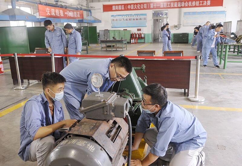 园区进行机建钳工技术实操决赛