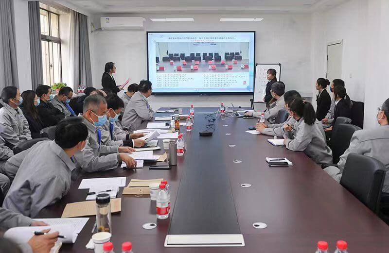 濮阳园区进行商务礼节实操决赛