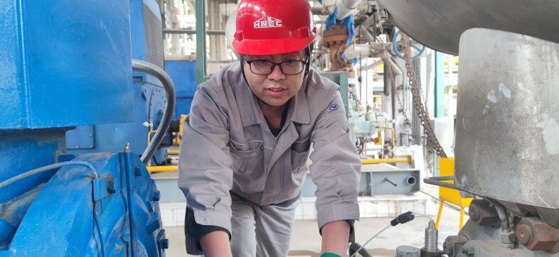 先进圭表 |张庆峰：至心实意干工作  无怨无悔写春秋