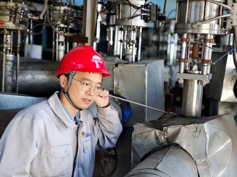 对话劳模：纵目不见浪花，仰面一江波澜 ——记河南省劳动圭表获得者许国胜